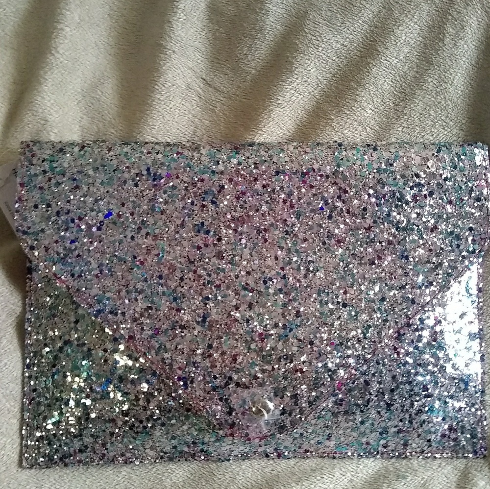💖NWT GLITTER ENVELOPE CLUTCH💖